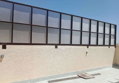 حداد تركيب سواتر لكسان في الرياض