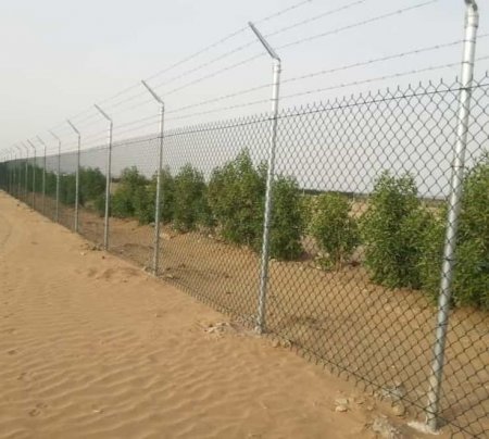 مقاول تركيب شبوك حديد للمزارع الرياض